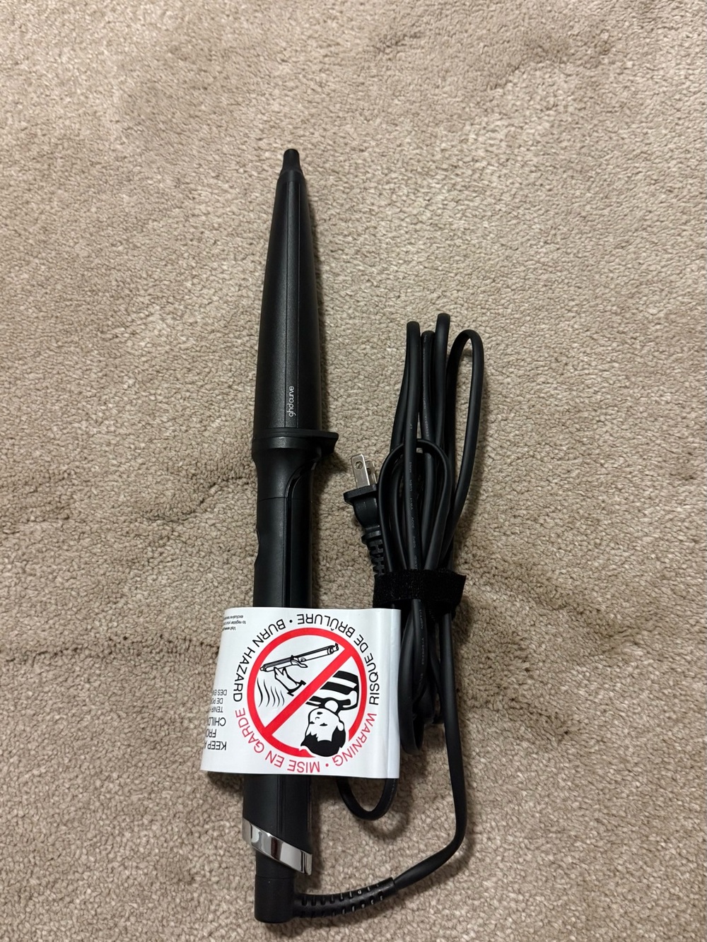 ghd Black Tapered Curling Wand - like new- bought from Sephora